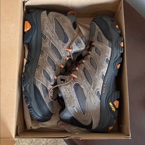 Merrell Men's Moab 3 Mid Waterproof hiking Shoes
